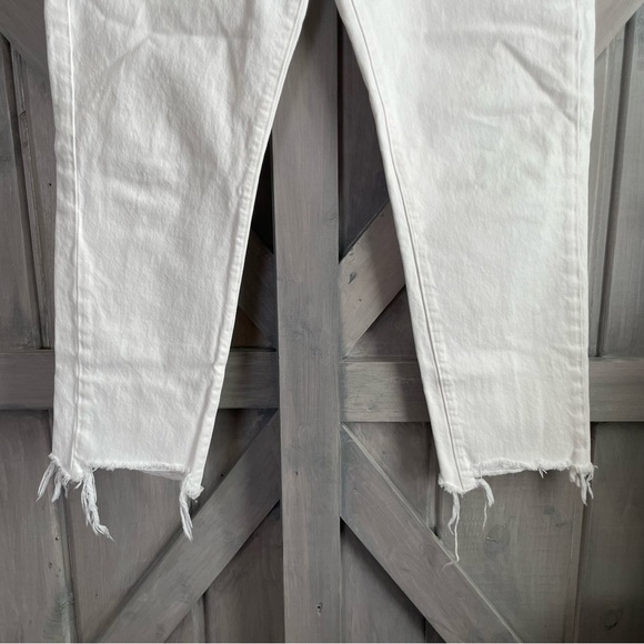 Madewell The Perfect Summer Jean in Tile White: Destructed-Hem Edition‎ 30 - Picture 6 of 11